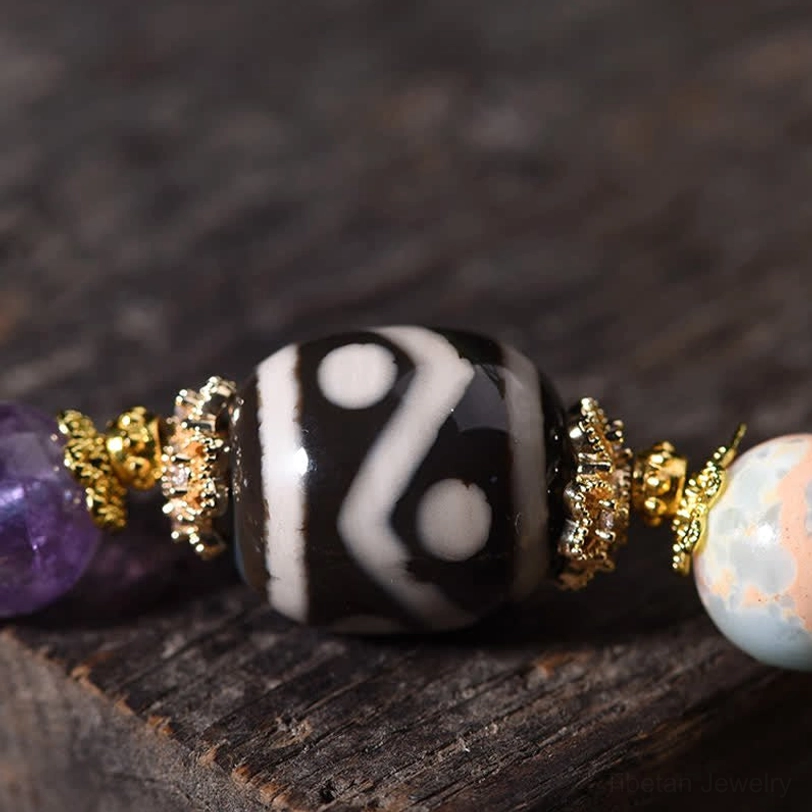 Nine-eye Dzi protective amulet bracelet with natural gemstone combination