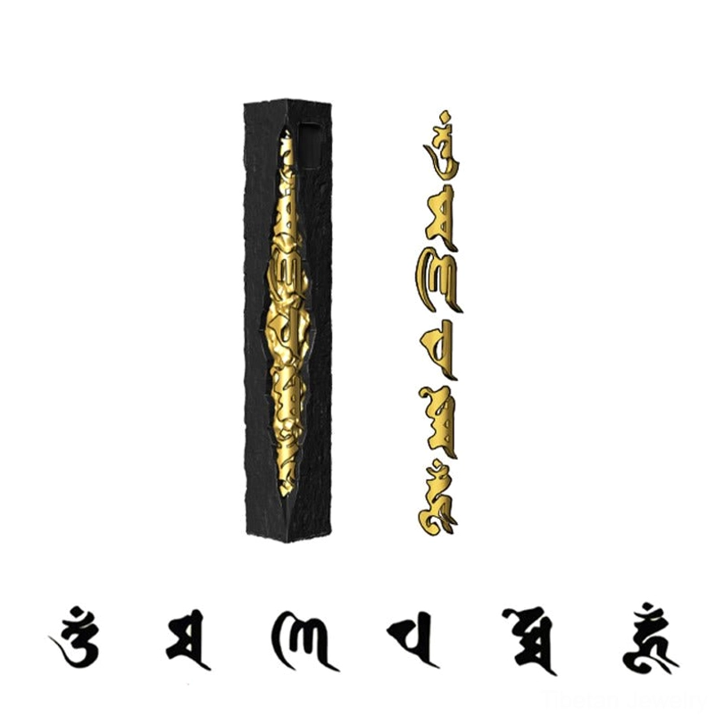 Om Mani Padme Hum dual-tone pendant showcasing traditional Tibetan artistry