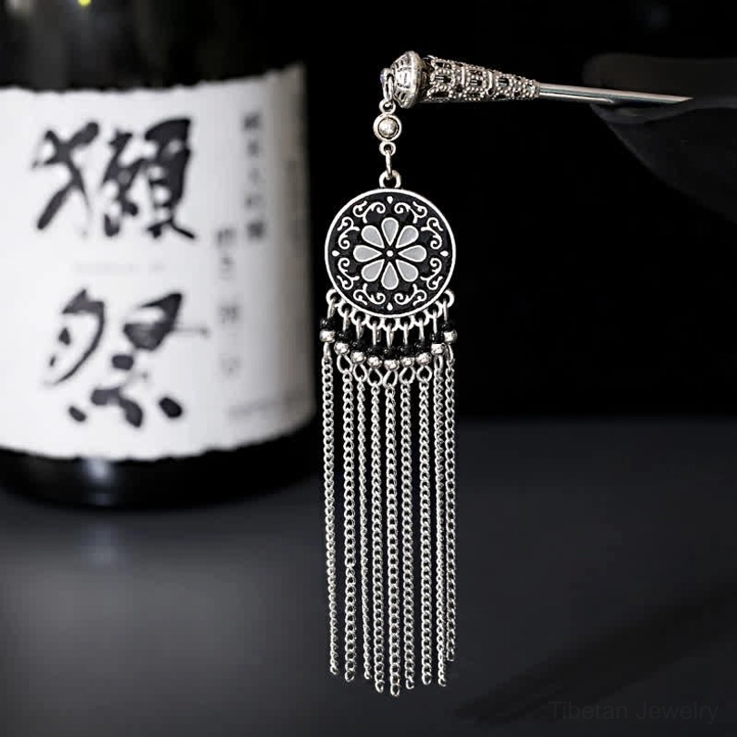 Round tassel hairpin red - abundance and prosperity Tibetan design