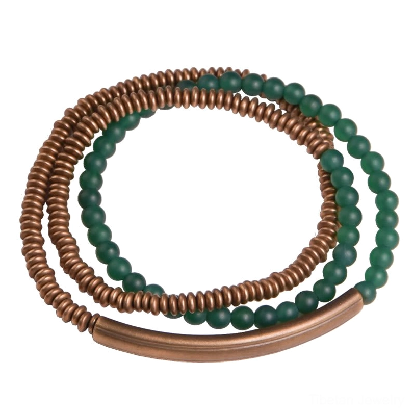 Tibetan agate bracelet worn during everyday activities on natural backdrop with casual bohemian style