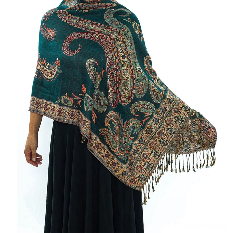 Bohemian paisley shawl side view showing decorative woven border with twisted tassel fringe