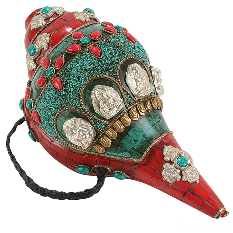 Tibetan Shankha conch shell with Avalokitesvara Buddha compassion symbol and turquoise