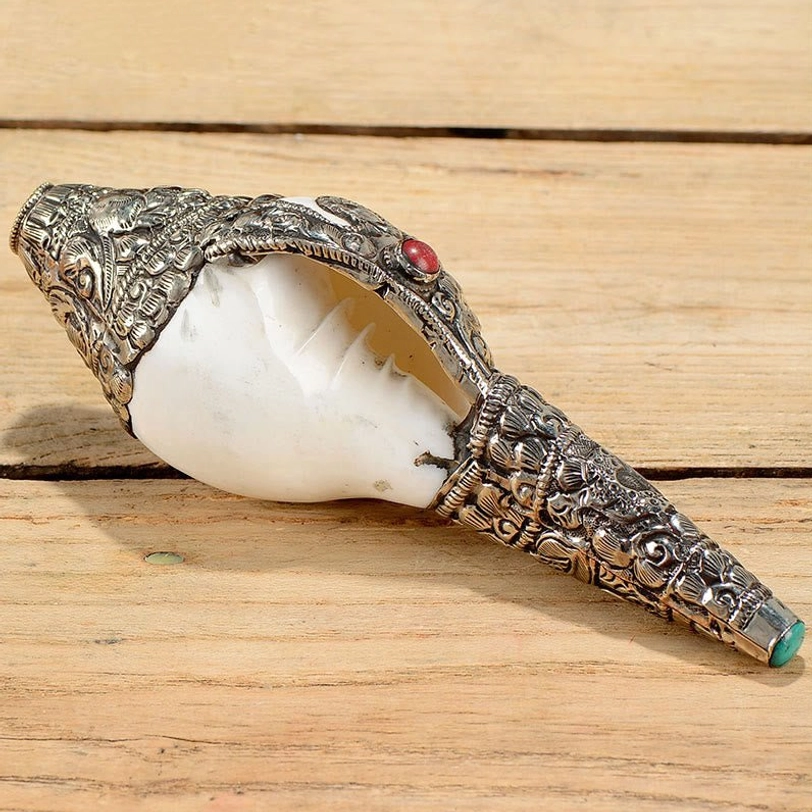 Tibetan shankha conch shell spiritual protection charm with comprehensive silver wrapping and gem stone settings