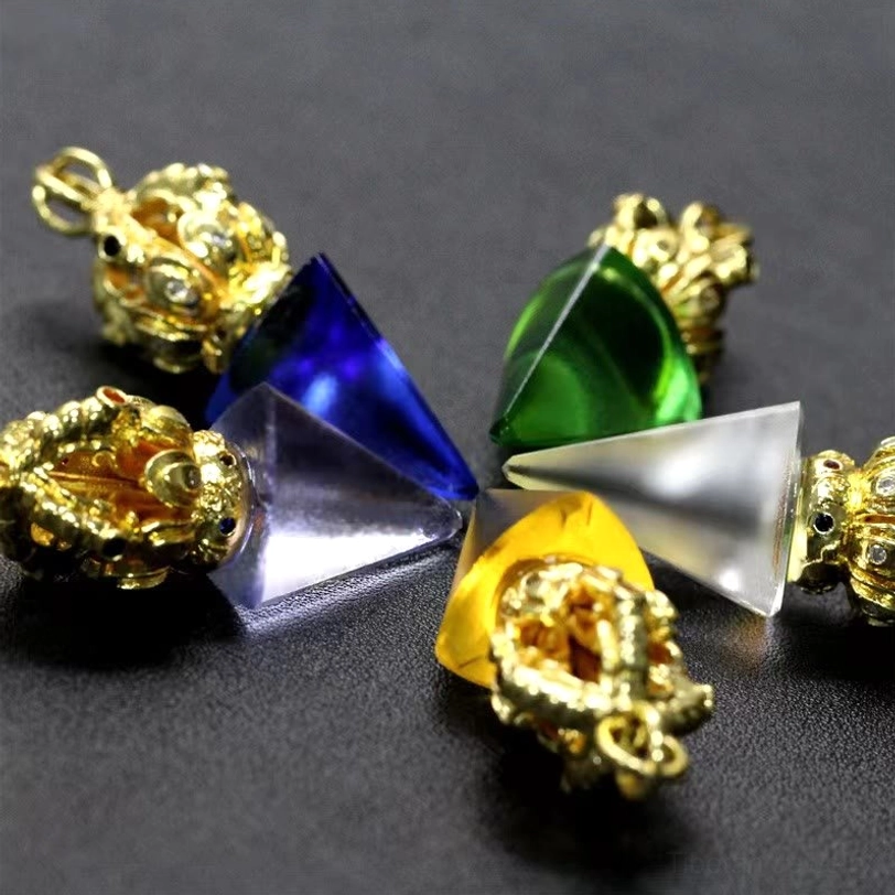 Tibetan Vajra Liuli crystal pendant necklace close detail photo